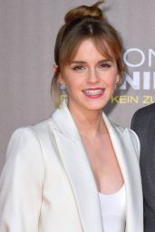 Emma Watson – ‘Colonia’ Premiere in Berlin (+20 Photos)