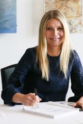 Gwyneth Paltrow Book Signing at the the 2016 Antiques And Garden Show in Nashville