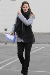 Jennifer Garner - Shopping in Los Angeles, 1/31/2016