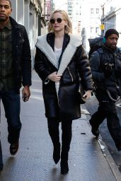 Jennifer Lawrence Style - Shopping in New York City 2/18/2016