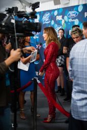 Jennifer Lopez Looks Red Hot in a Jumpsuit - 
