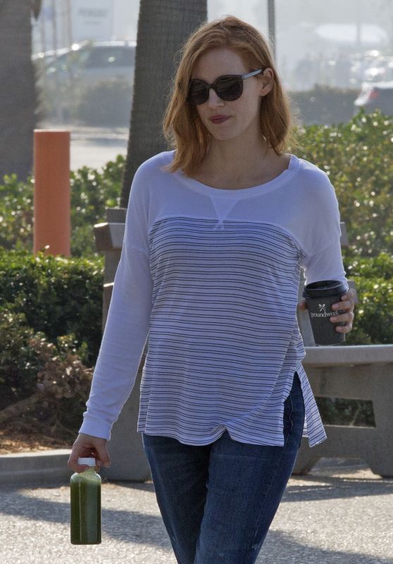 Jessica Chastain Street Style - Out in Santa Monica, CA 2/27/2016 