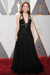 Julianne Moore – Oscars 2016 in Hollywood, CA 2/28/2016