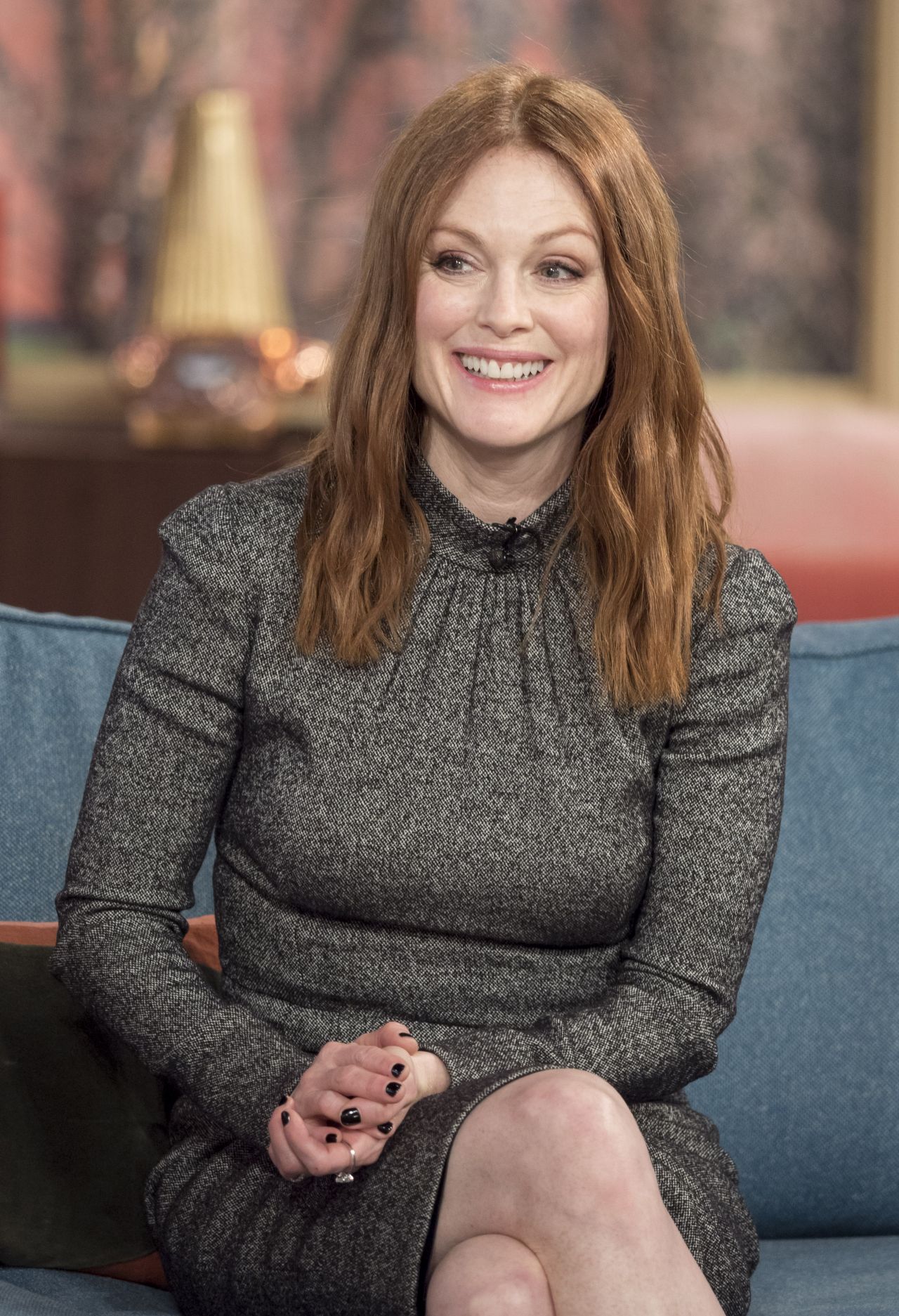 Julianne Moore Weight, Height and Age CharmCelebrity