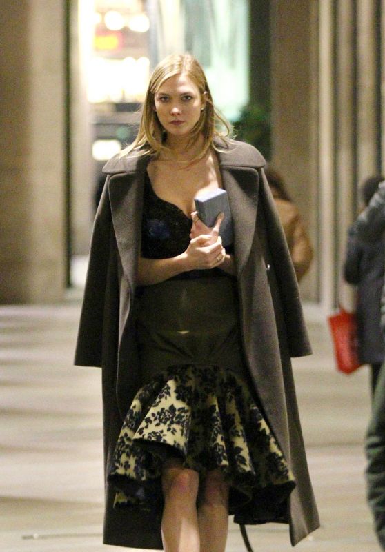 Karlie Kloss - Out in Milan, Italy 2/25/2016