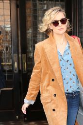 Kate Hudson Street Style - Leaving Her Hotel in New York City, NY 2/19/2016
