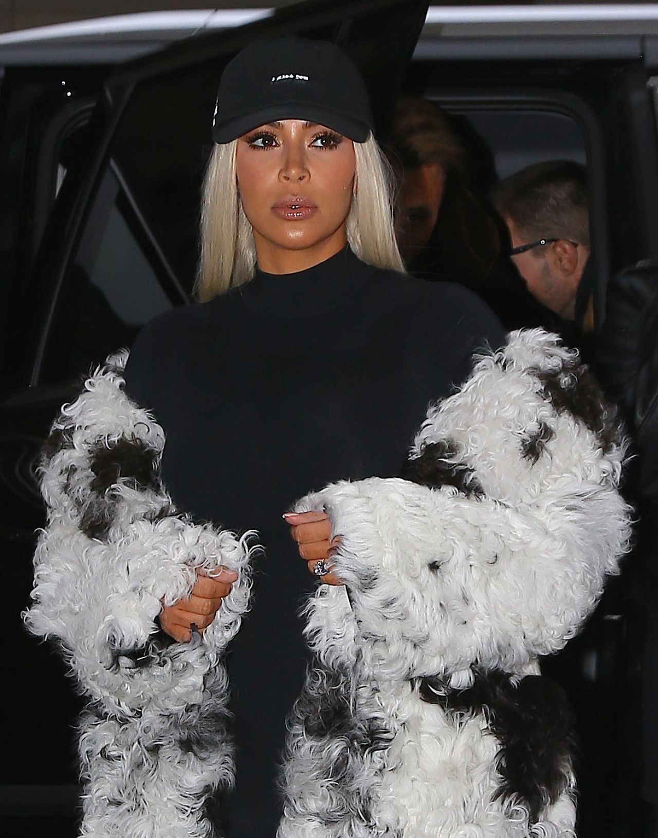 Kim Kardashian - Out in New York City, NY 2/12/2016 • CelebMafia