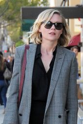 Kirsten Dunst Street Fashion - Shopping in Beverly Hills 2/3/2016 
