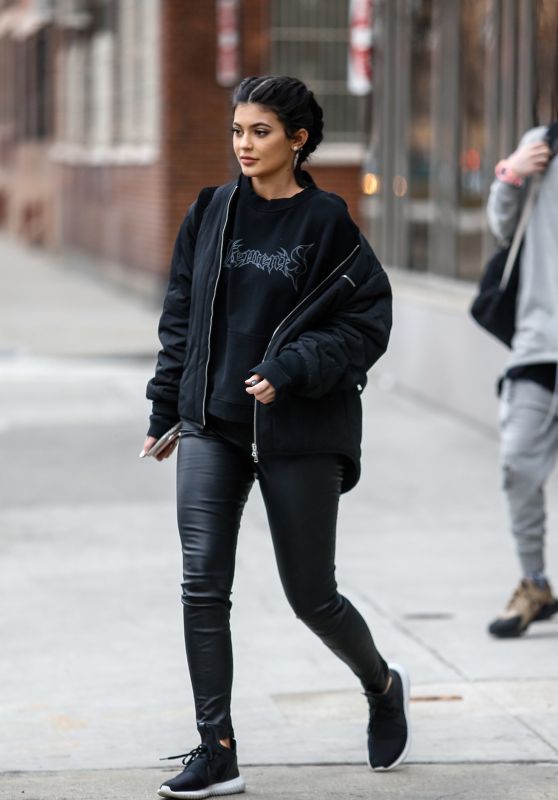 Kylie Jenner Street Style - Out in New York City, February 2016
