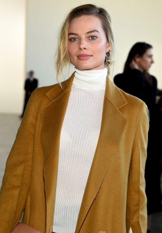 Margot Robbie - Calvin Klein Show - New York Fashion Week 2/18/2016