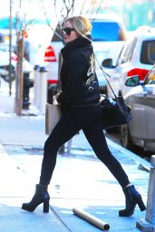 Margot Robbie Casual Style - Out in Manhattan 2/6/2016