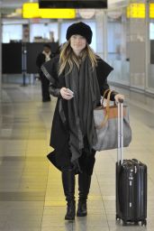 Olivia Wilde at JFK Airport in NYC, 2/13/2016