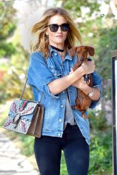 Rosie Huntington Whiteley Casual Style - Out in Beverly Hills, 2/17/2016