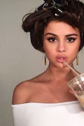 Selena Gomez Socila Media Pics 2/24/2016