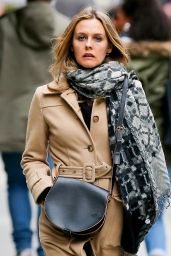 Alicia Silverstone Style - Out in New York City, NY March 2016