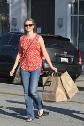 Amy Smart - Shopping at New Balance in Los Angeles 2/29/2016
