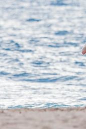 Anna Faris in Bikini at a Beach in Hawaii 3/27/2016