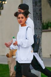 Ariana Grande Shopping at Whole Foods in Studio City, 3/17/2016 