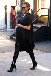 Chrissy Teigen Street Fashion - Out and about in New York City 3/2/2016