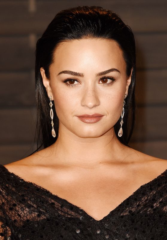 Demi Lovato – 2016 Vanity Fair Oscar Party in Beverly Hills, CA