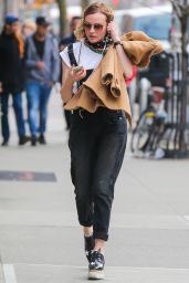 Diane Kruger Casual Style - Out For a Walk in the East Village in NY 3/24/2016
