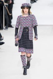 Edie Campbell – Chanel Fashion Show in Paris, March 2016