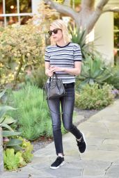 Emma Roberts Casual Style - Out in Los Angeles, 03/15/2016 