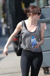 Emma Stone Booty in Tights - at the Gym in Los Angeles, CA 3/1/2016