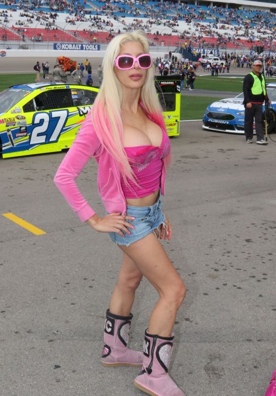 Frenchy Morgan at the Nascar in Los Angeles, March 2016