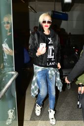 Gwen Stefani Street Style - at LAX Airport in Los Angeles, March 2016