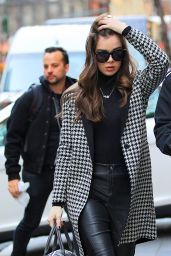 Hailee Steinfeld Style - Out in NYC 3/3/2016