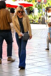 Hilary Duff Shopping at the Grove in Los Angeles, 3/22/2016 