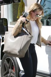 Hilary Duff Style and Fashion Inspirations - Out in Los Angeles 3/24/2016