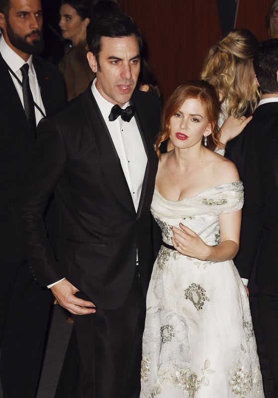 Isla Fisher – 2016 Vanity Fair Oscar Party in Beverly Hills, CA