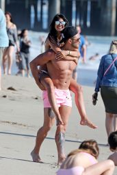 Jasmin Walia Hot in Bikini - With Boyfriend in Santa Monica, March 2016