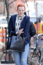 Karen Elson - Taking a Stroll in NYC 3/2/2016