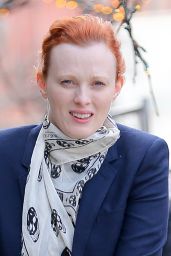 Karen Elson - Taking a Stroll in NYC 3/2/2016