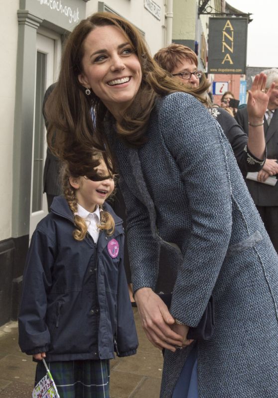 Kate Middleton - Opens New EACH Charity Shop in Holt, UK 3/18/2016