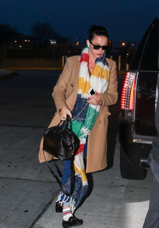 Katy Perry Catch a Flight Out of New York City, March 2016