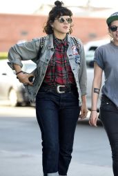 Kristen Stewart Street Style - Out and about in Los Angeles 3/3/2016