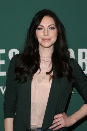 Laura Prepon - Signing of Her New Book at the Barnes & Noble at the Grove in Los Angeles