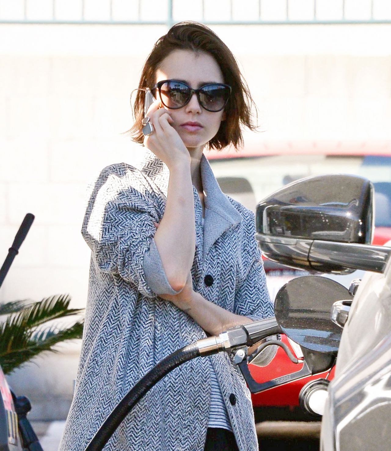 Lily Collins at a Recycling Center in LA 01/13/2021 • CelebMafia