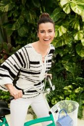 Linda Cardellini Photoshoot - Good Housekeeping April 2016