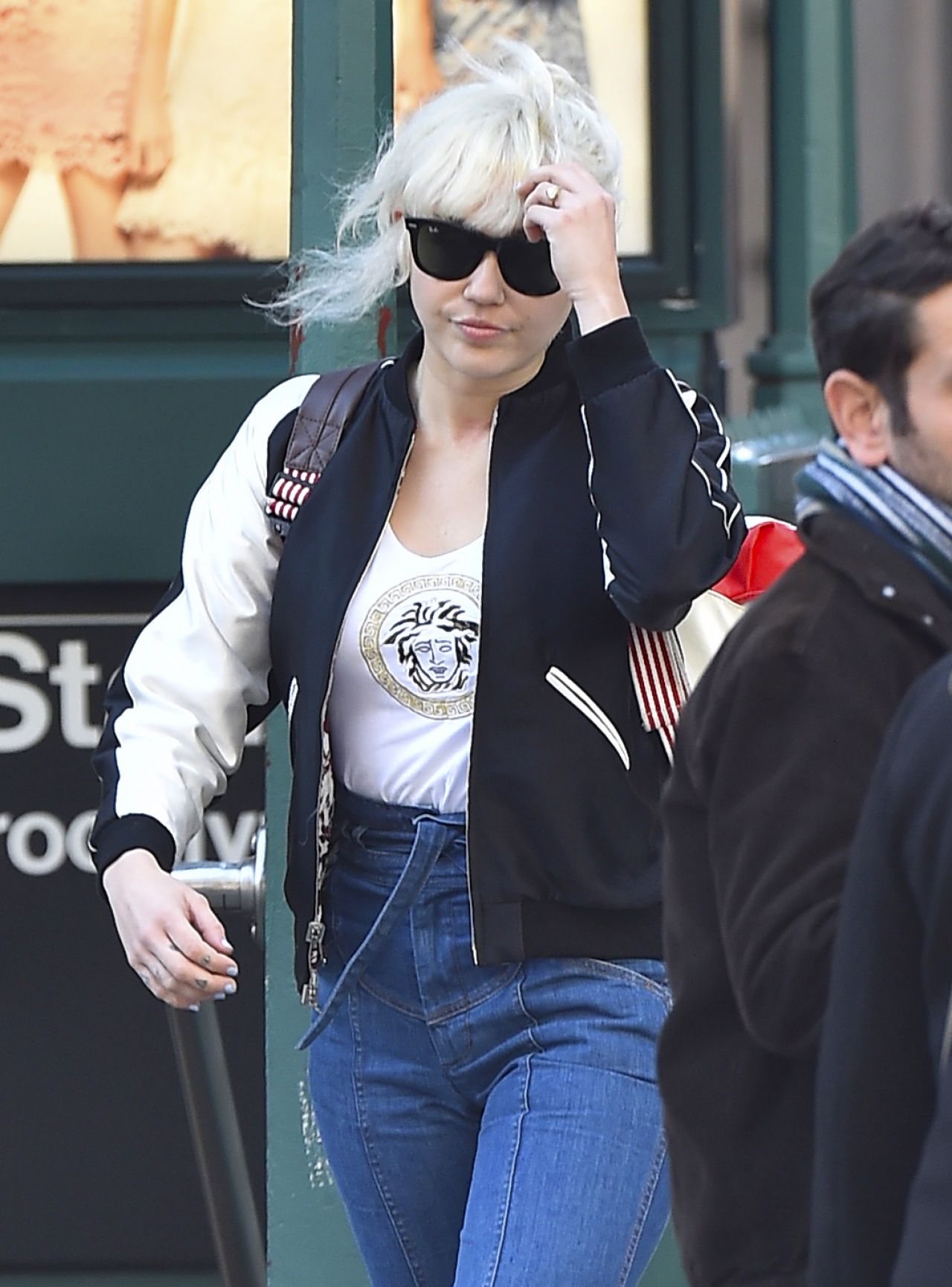 Miley Cyrus Street Style - Out in SoHo, New York City 3/29/2016 ...