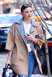 Miranda Kerr is Looking Stylish - New York City 3/3/2016
