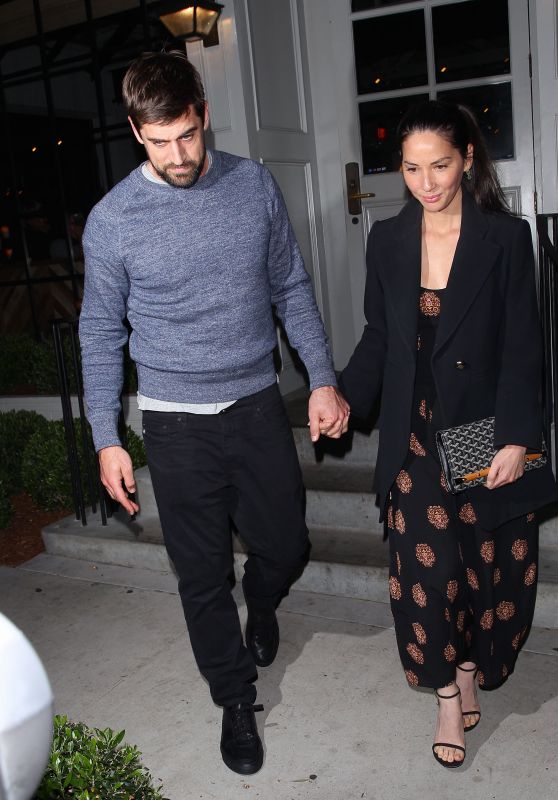 Olivia Munn and Aaron Rodgers Have Dinner at Gracias Madre in Los Angeles 3/15/2016