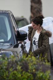 Rachel Bilson at Bed Bath and Beyond in Los Angeles 3/12/2016