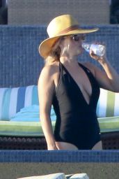 Reese Witherspoon in a Swimsuit - Cabo San Lucas, Mexico 3/02/2016