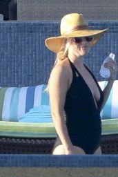 Reese Witherspoon in a Swimsuit - Cabo San Lucas, Mexico 3/02/2016