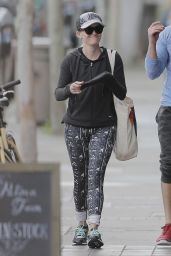 Reese Witherspoon in Spandex - Leaving Yoga Class in Brentwood 3/28/2016 